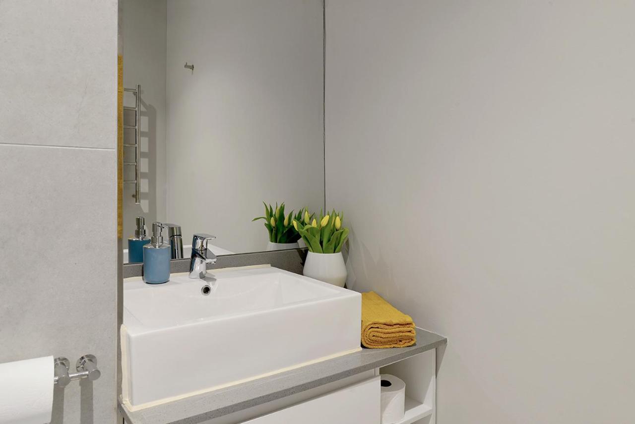 Apartment Zara - Luxurious 1 Bed, & Mountain Views In Centre Cape Town