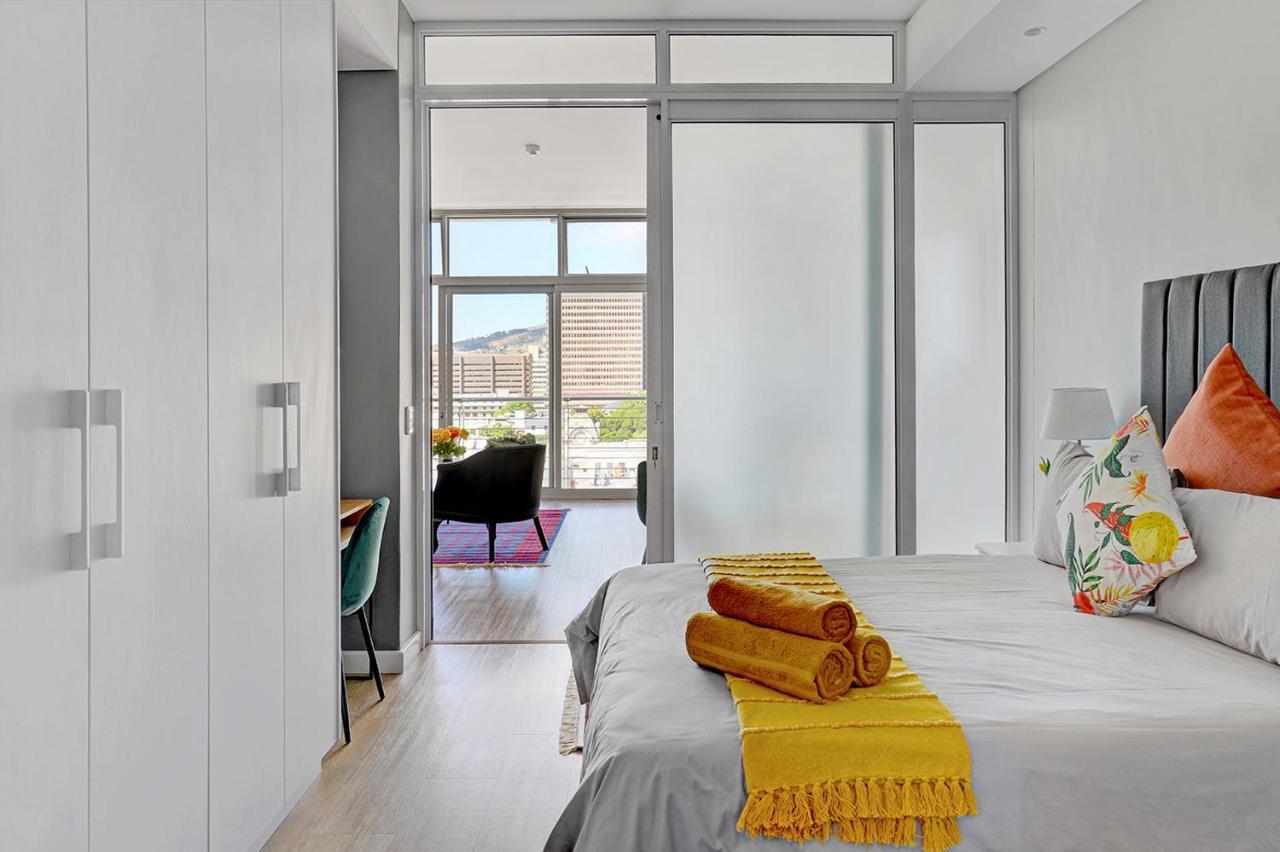 Zara - Luxurious 1 Bed, & Mountain Views In Centre * Cape Town