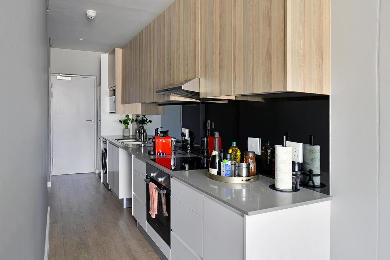 Zara - Luxurious 1 Bed, & Mountain Views In Centre Apartment Cape Town