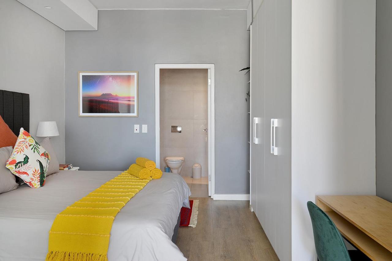 Zara - Luxurious 1 Bed, & Mountain Views In Centre *