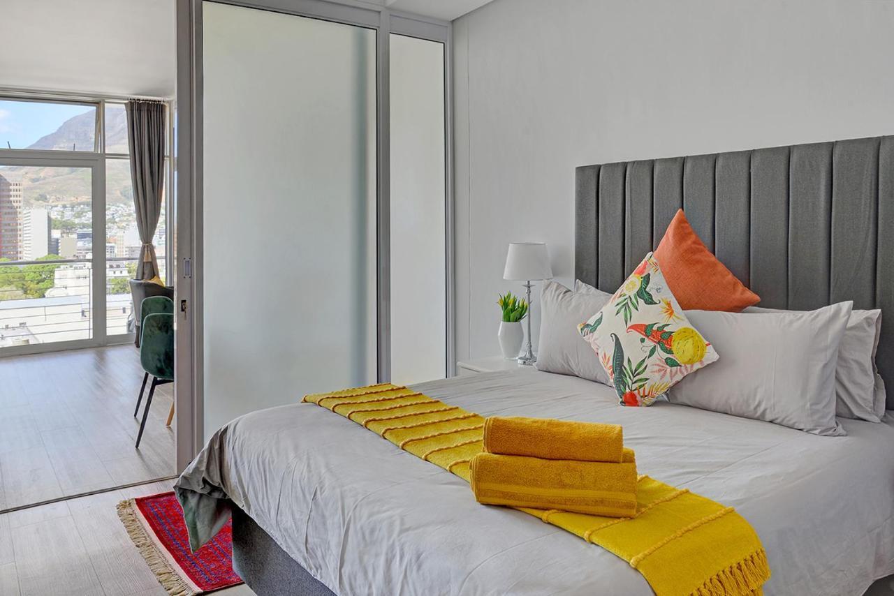 Zara - Luxurious 1 Bed, & Mountain Views In Centre * Cape Town